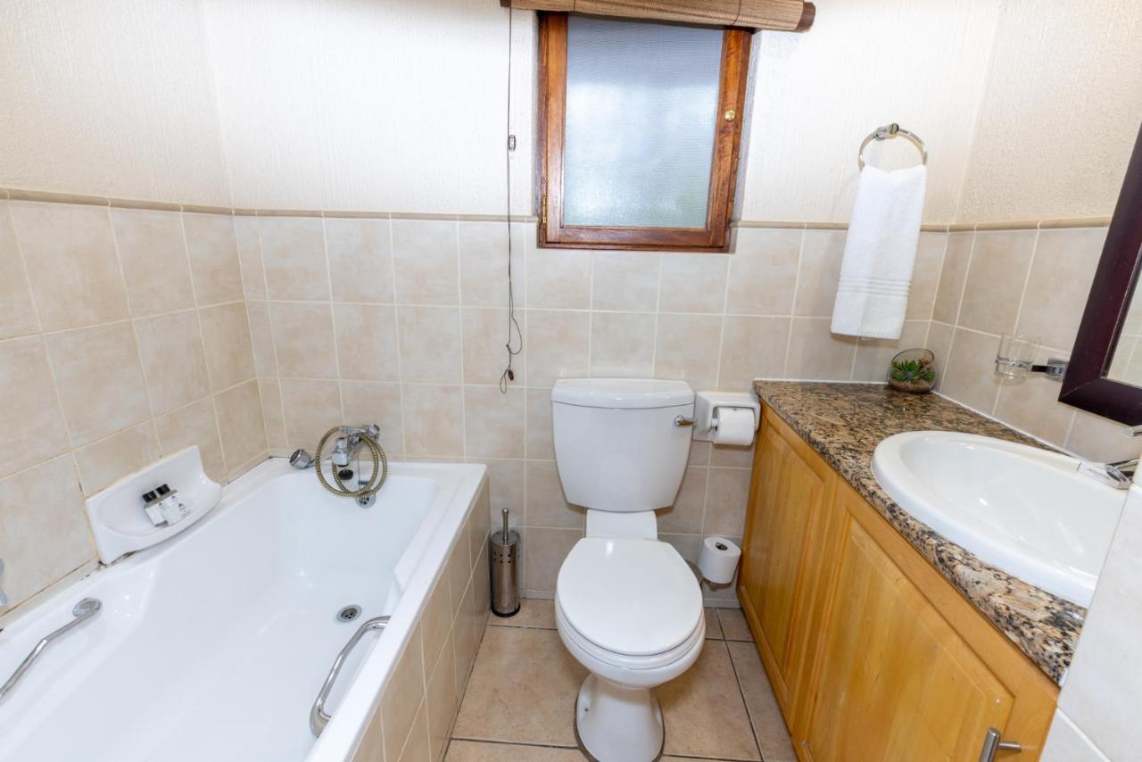 Legend Safaris 257A - In Kruger Park Lodge Hazyview Luaran gambar