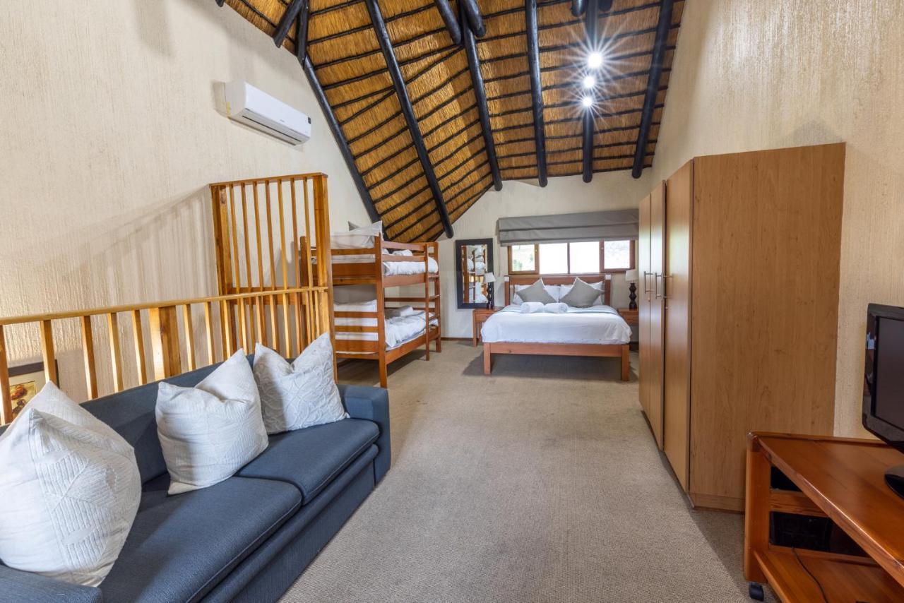 Legend Safaris 257A - In Kruger Park Lodge Hazyview Luaran gambar